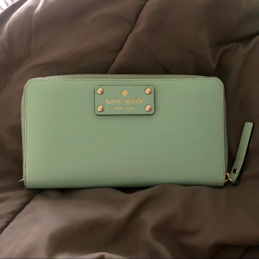 Kate Spade Wallet - Picture 3 of 4